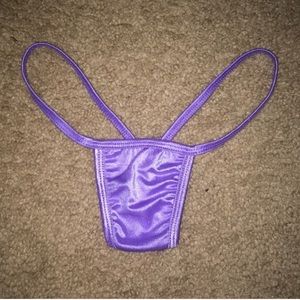 Lavender v-string thong